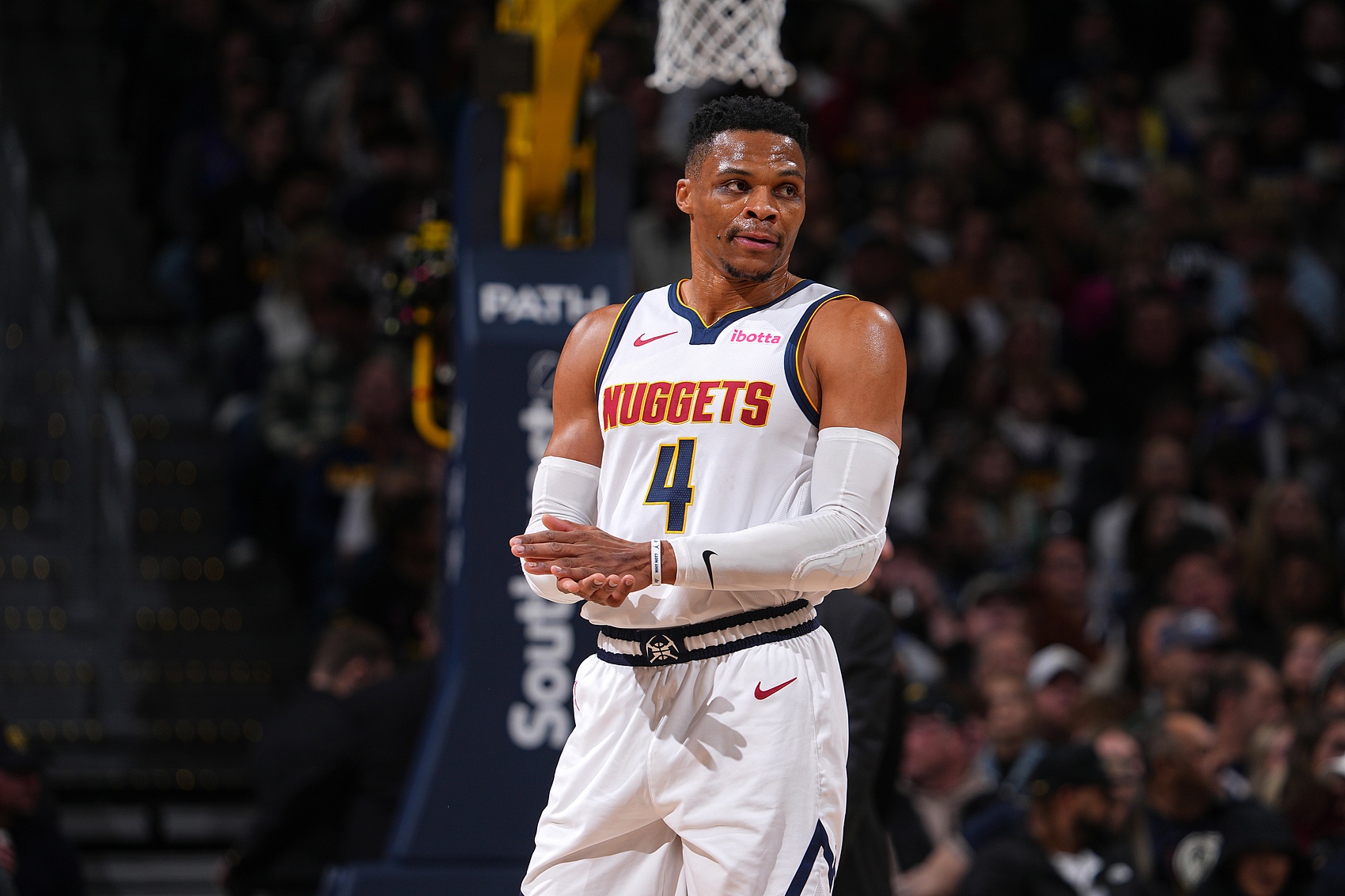 全场最安静的 5 秒，发生了什么？（那5秒钟的死寂背后，到底发生了什么？）