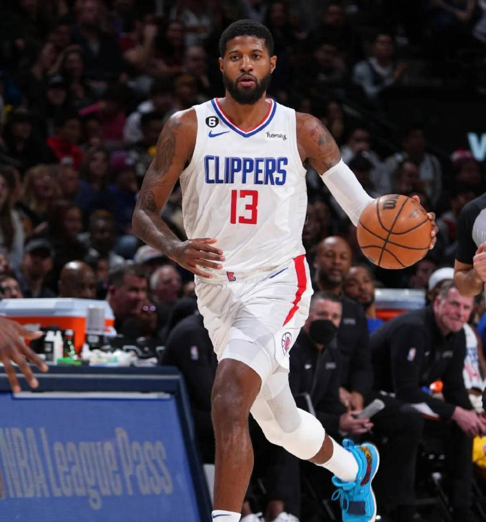 记者：苏亚雷斯可能离开迈阿密回乌拉圭民族，未来几天是关键（据记者报道，苏亚雷斯或将离开迈阿密，重返乌拉圭民族队，接下来几天至关重要）